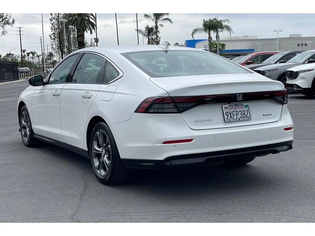 Certified Used 2025 Platinum White Pearl Honda HYBRID EX-L image 58