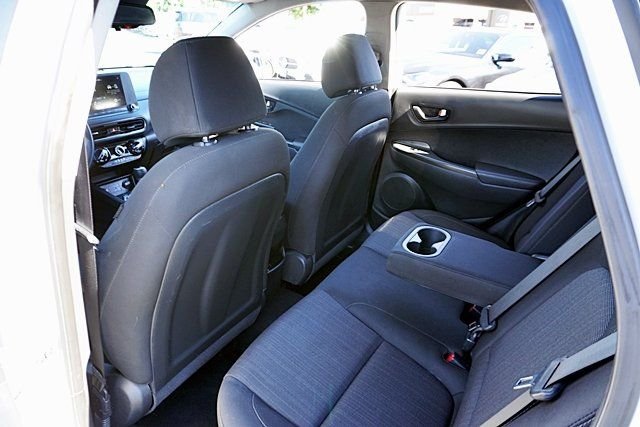 Used 2023 White Hyundai SEL image 16