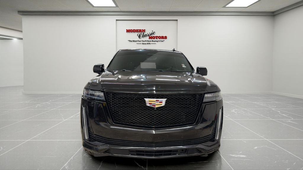 Used 2023 Black Cadillac Sport image 8