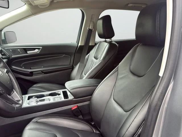 Used 2021 Silver Ford Titanium image 10