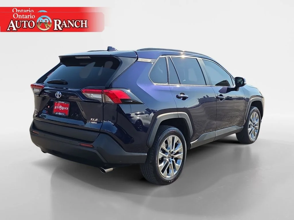 Used 2025 Blueprint Toyota XLE Premium image 5