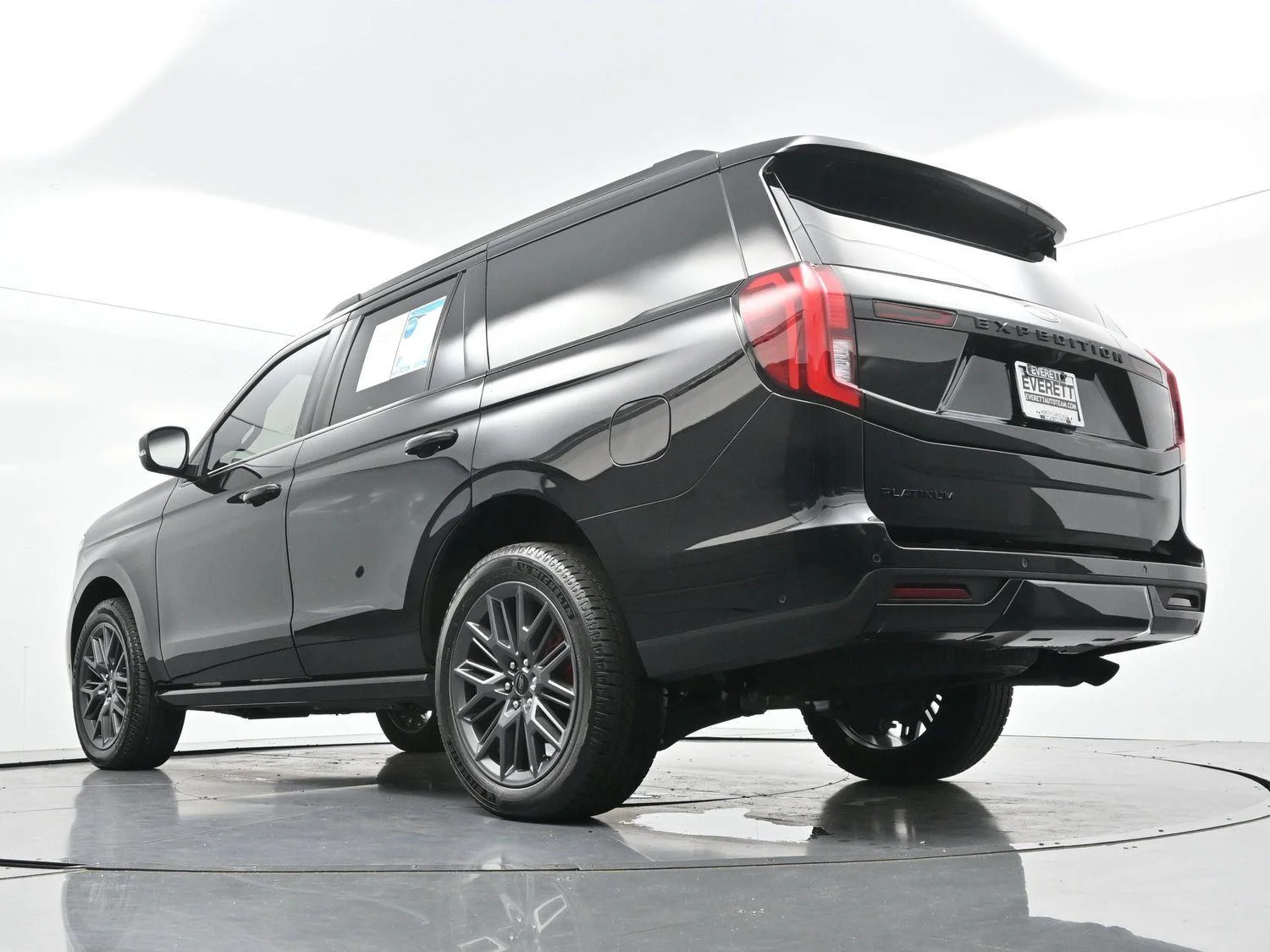 Used 2025 Black Ford Platinum image 63