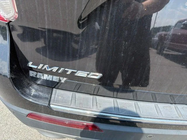 Used 2022 Black Ford Limited image 8