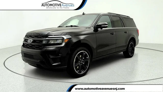 2023 Ford Expedition Max Limited 4x4 w/ Heavy-Duty Trailer Tow Pkg