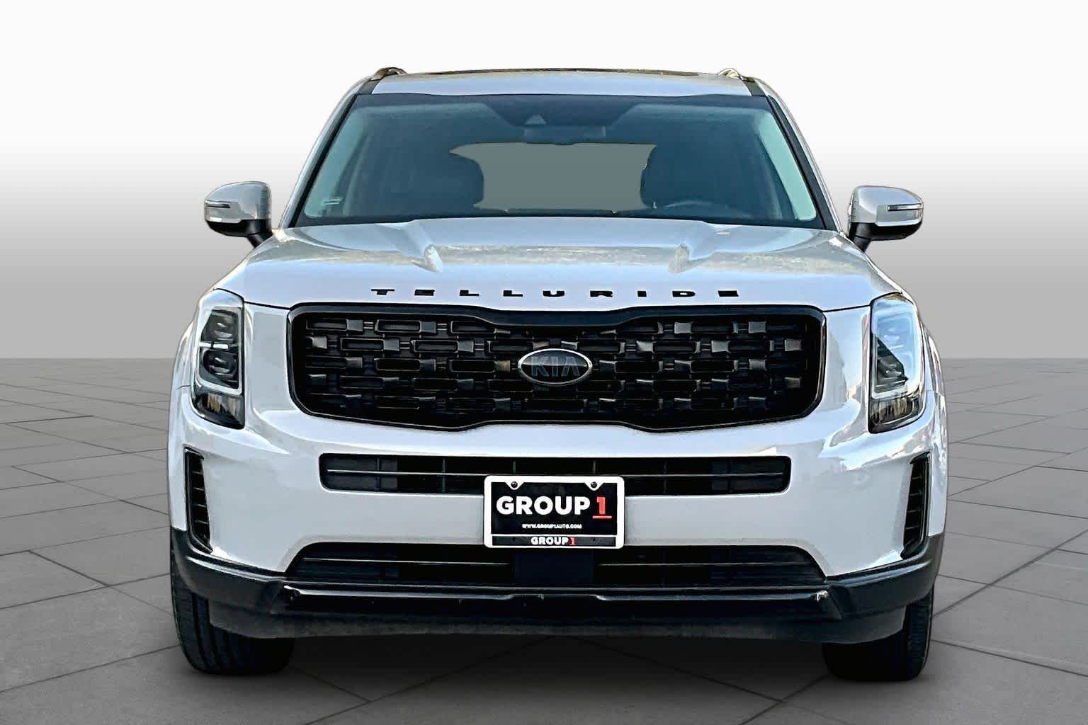 Used 2021 Wolf Gray Kia EX image 4