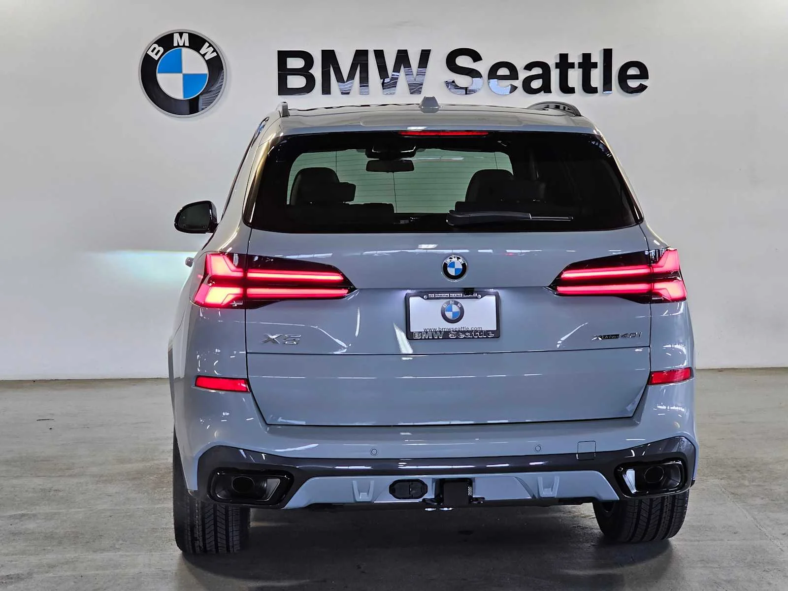 New 2026 Brooklyn Grey Metallic BMW xDrive40i image 5