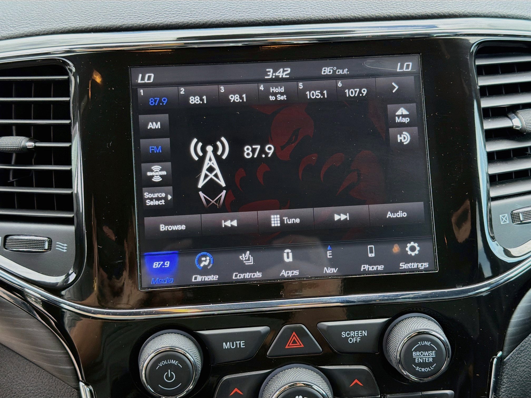 Used 2022 Velvet Red Pearlcoat Jeep Laredo X image 30