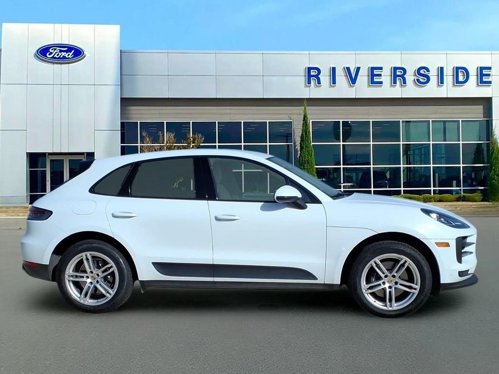 Used 2020 White Porsche Base image 8