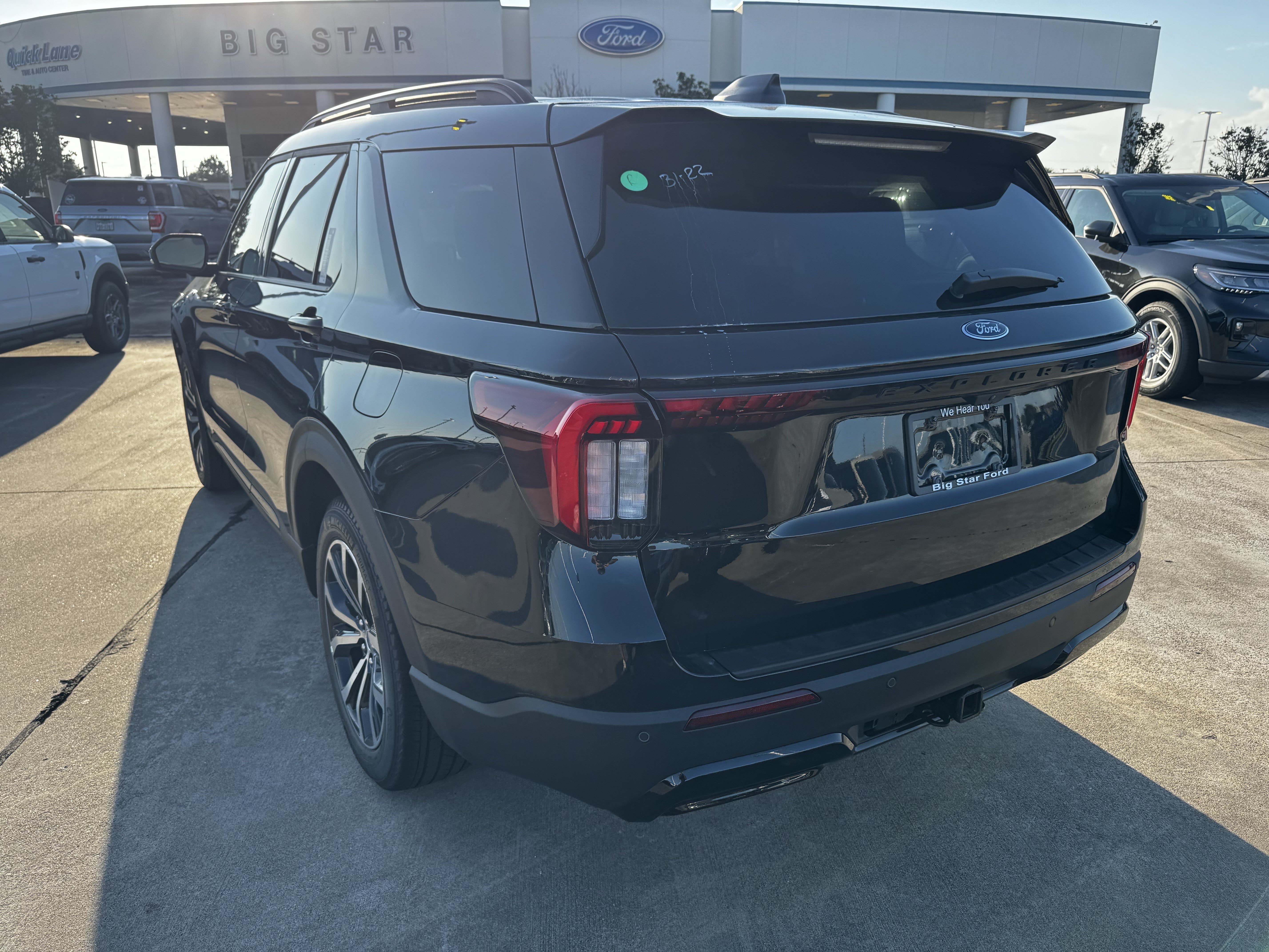 New 2026 Agate Black Metallic Ford ST-Line image 5