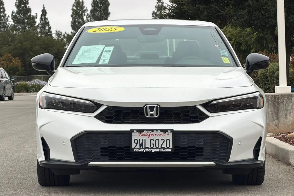 Used 2025 Platinum White Pearl Honda Sport Touring image 9