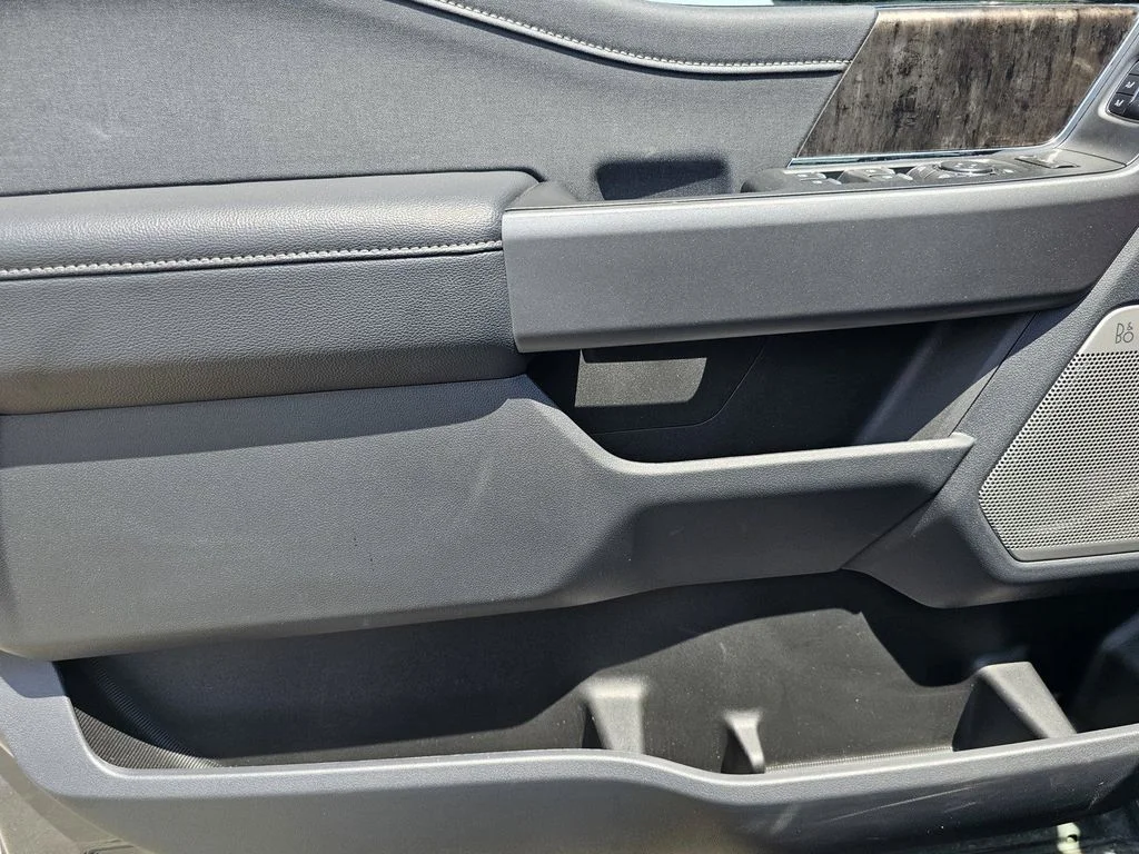New 2026 Carbonized Gray Metallic Ford F-250® Lariat® image 22