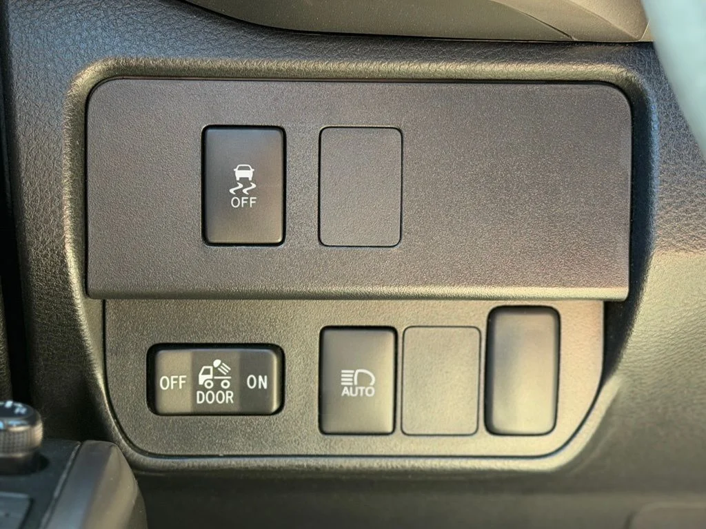 Used 2023 Blue Toyota SR5 image 20