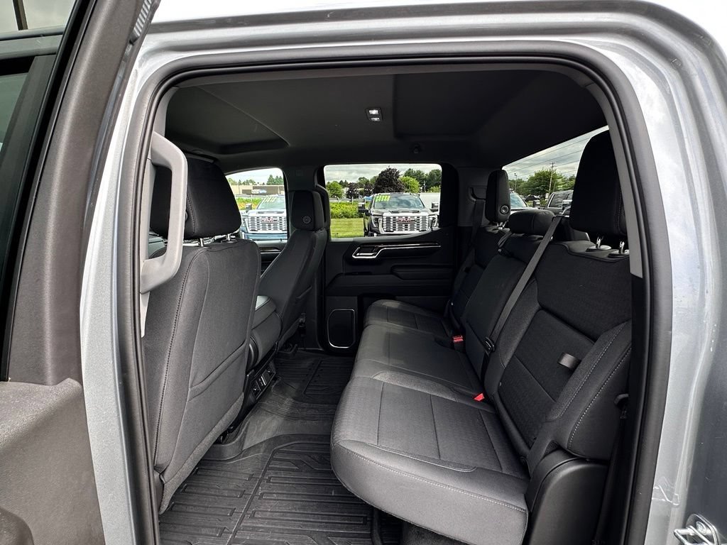 Used 2023 Sterling Metallic GMC Elevation image 24