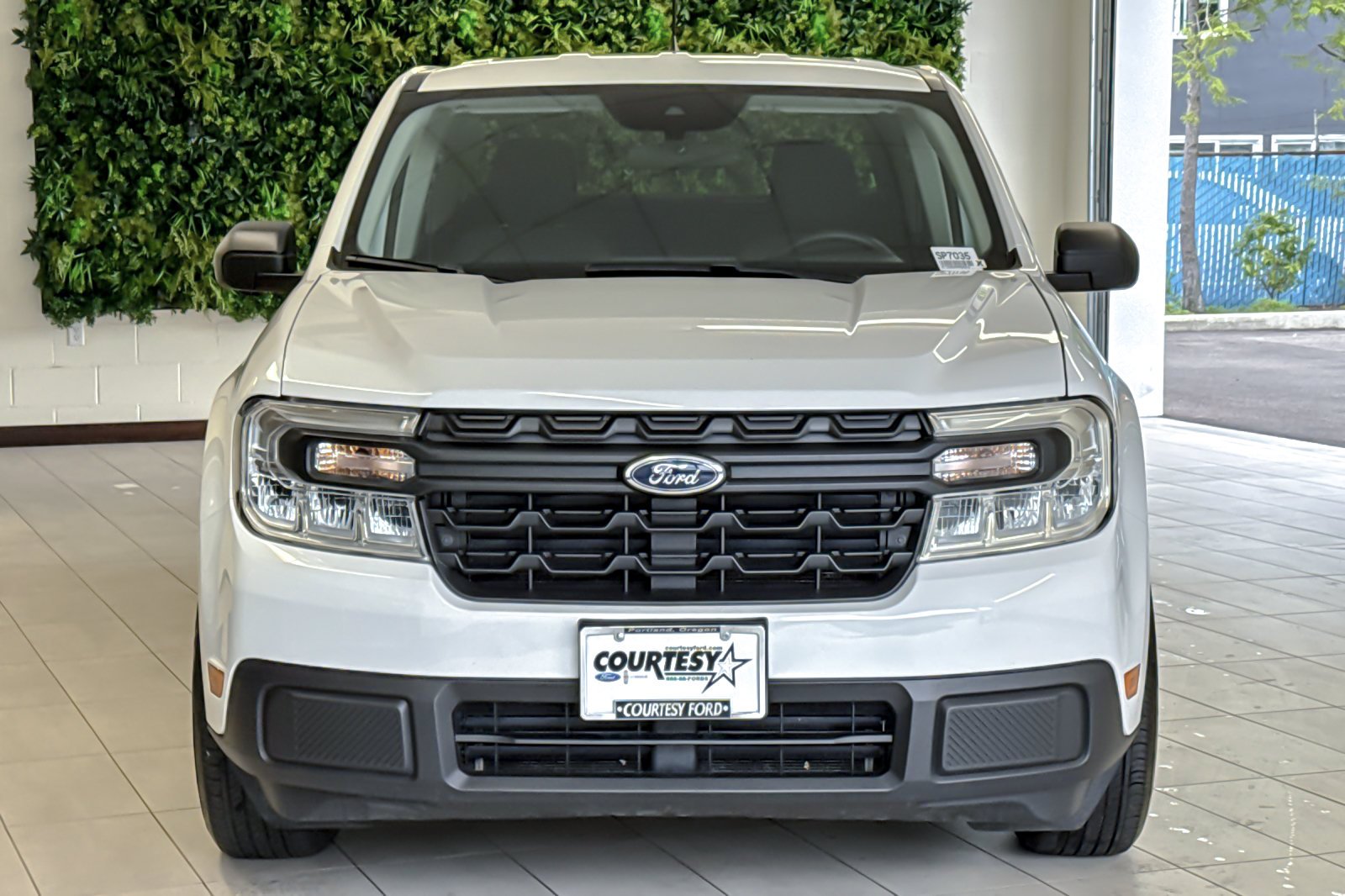 Used 2024 Oxford White Ford XL image 9