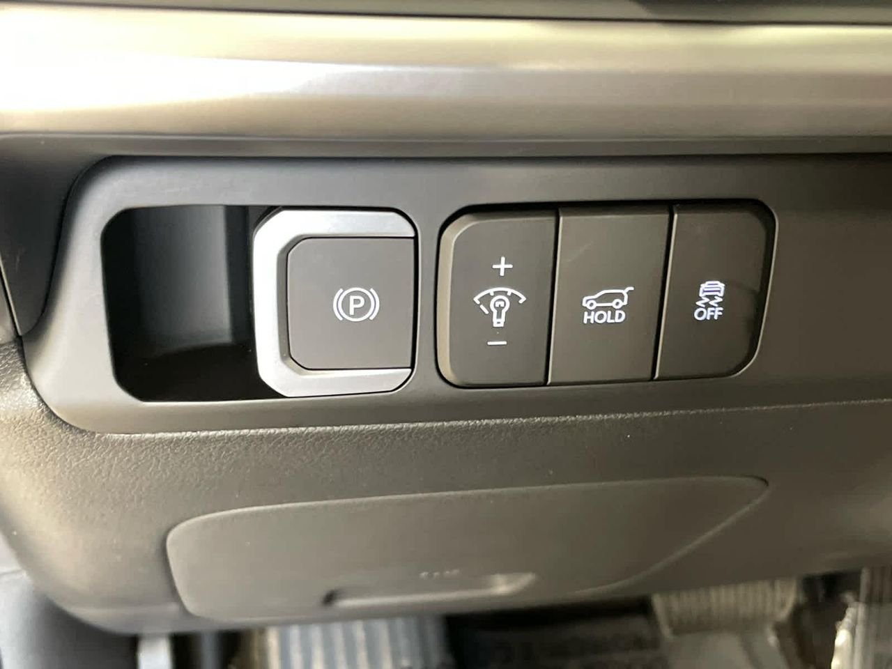 New 2026 Ecotronic Gray Hyundai SE FWD image 23