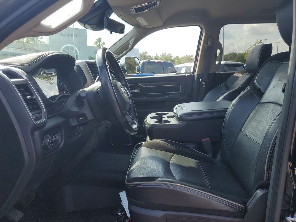 Used 2021 Black Ram Laramie image 13