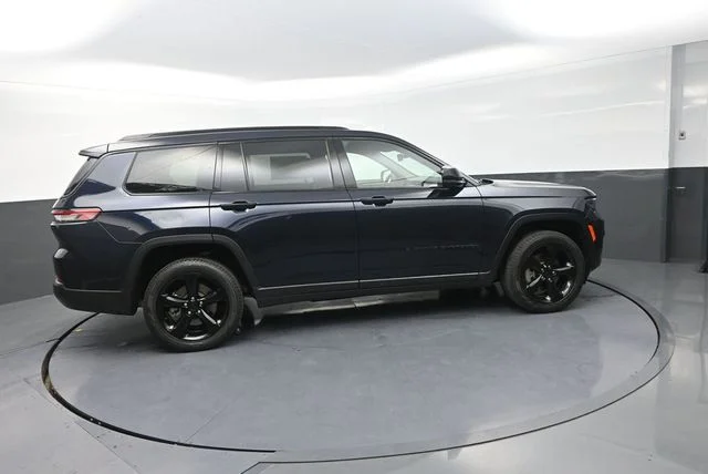 Used 2024 Blue Jeep Limited image 11