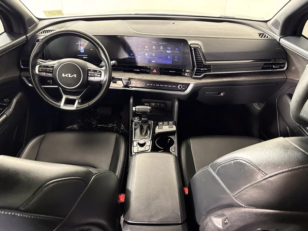 Used 2023 Black Kia X-Line image 32