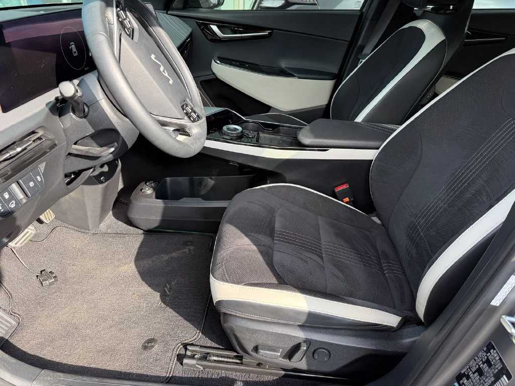 Used 2024  Kia GT-Line image 13