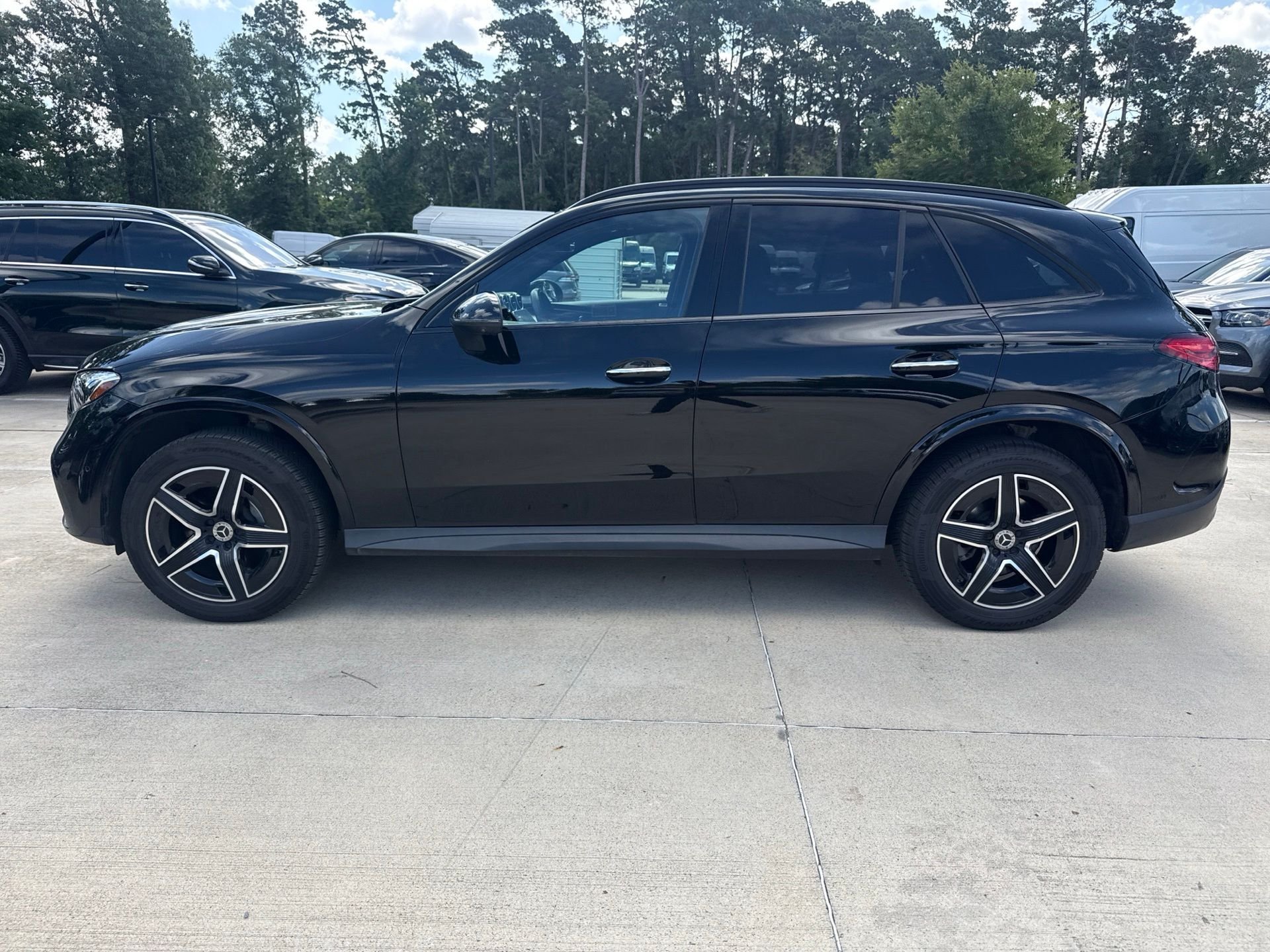 Used 2023 Black Mercedes-Benz GLC 300 image 7