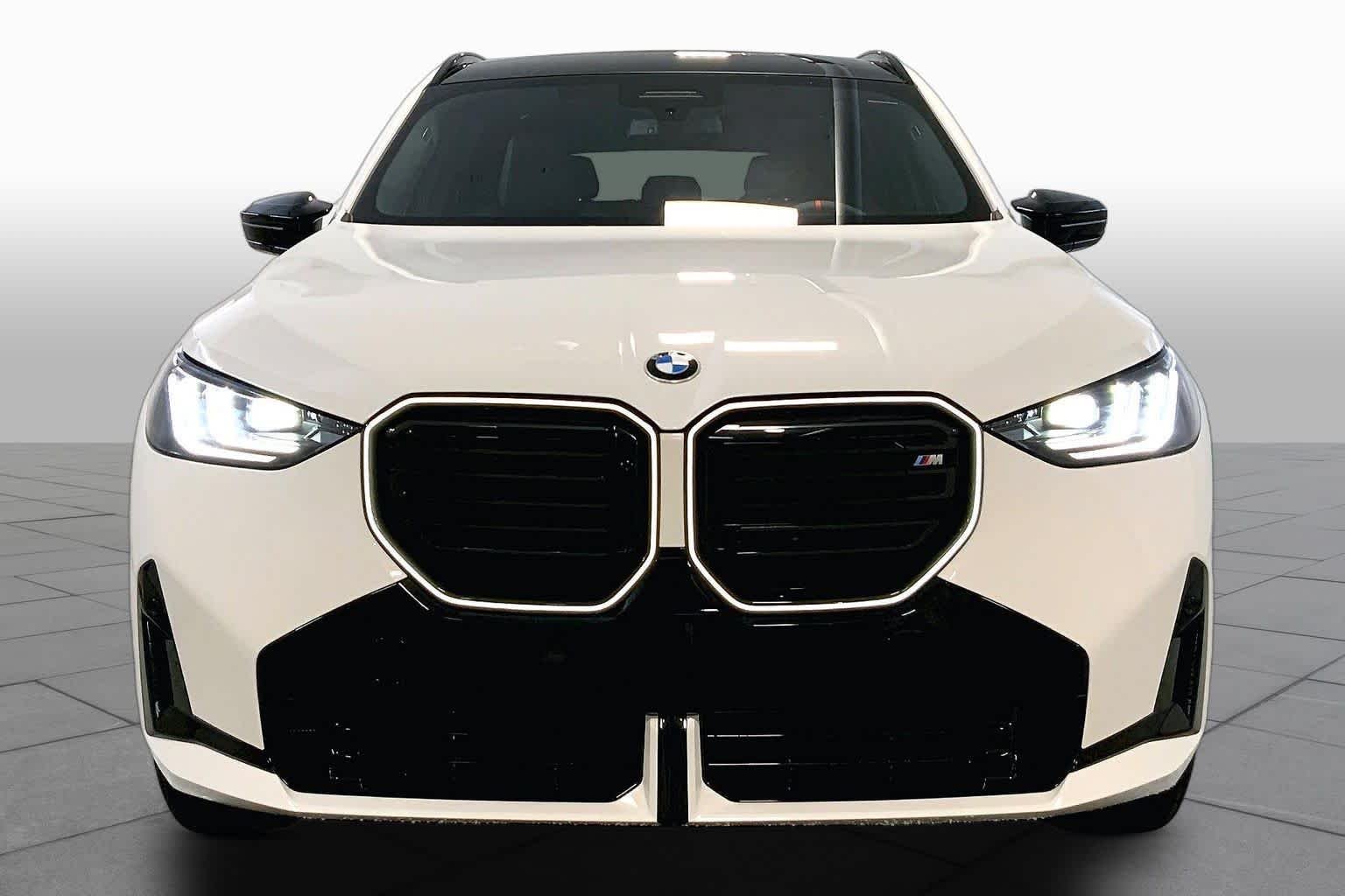 New 2026 Alpine White BMW M50 xDrive image 3