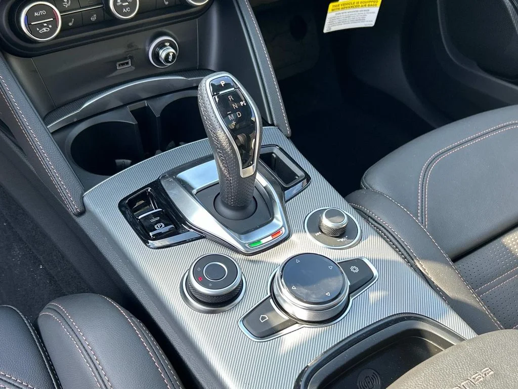 2025 Alfa Romeo Stelvio Intensa - Photo 25