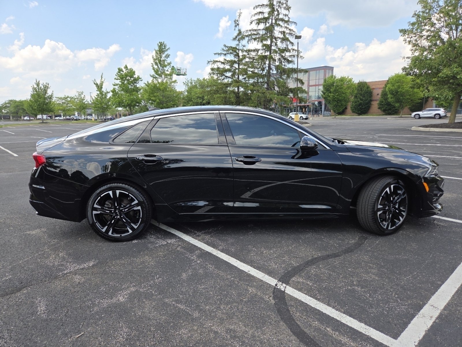 Used 2023 Ebony Black Kia GT-Line image 23