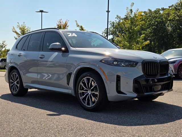 Used 2024 Gray BMW xDrive40i image 7