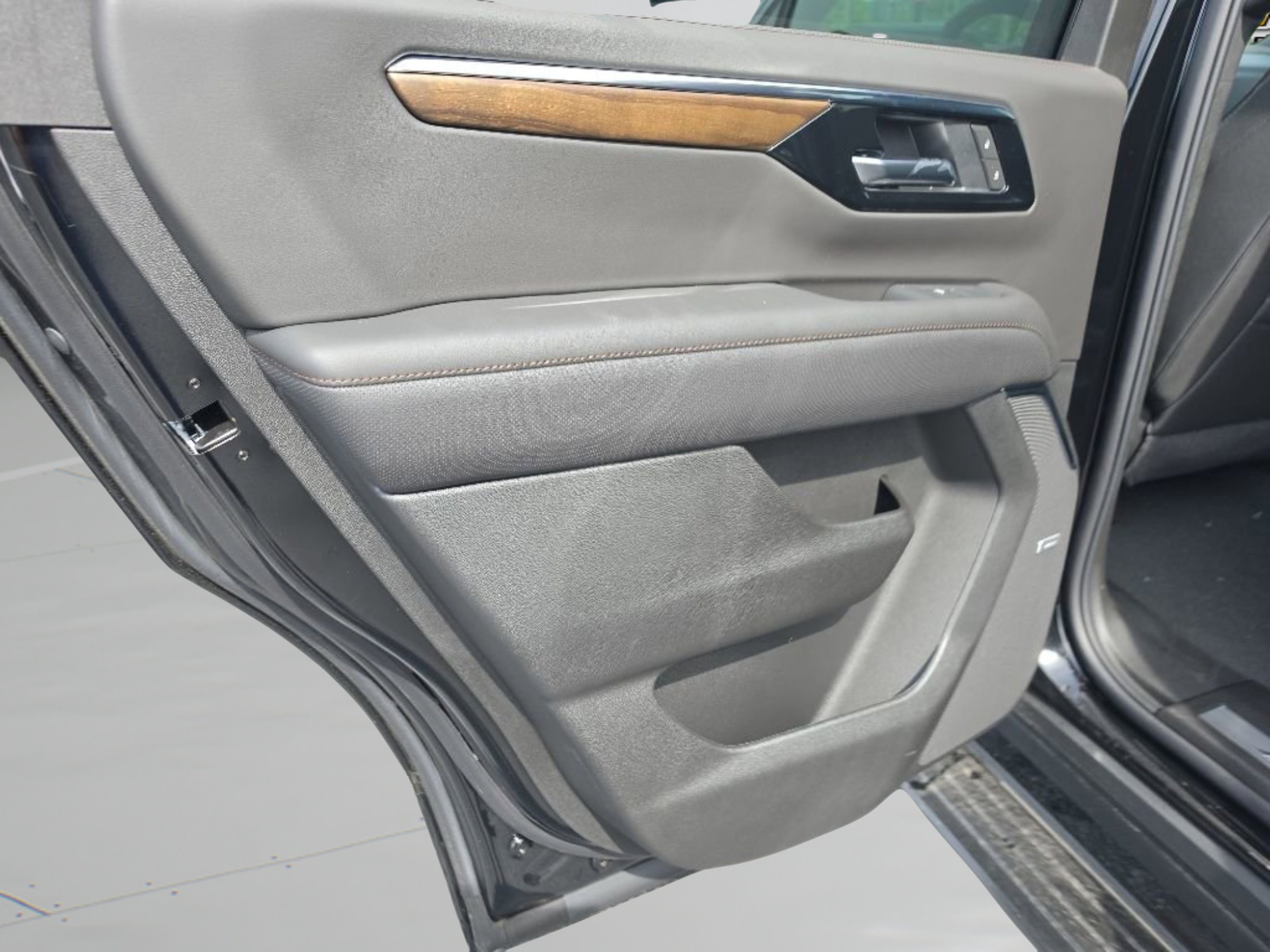 2026 Chevrolet Tahoe High Country - Photo 21