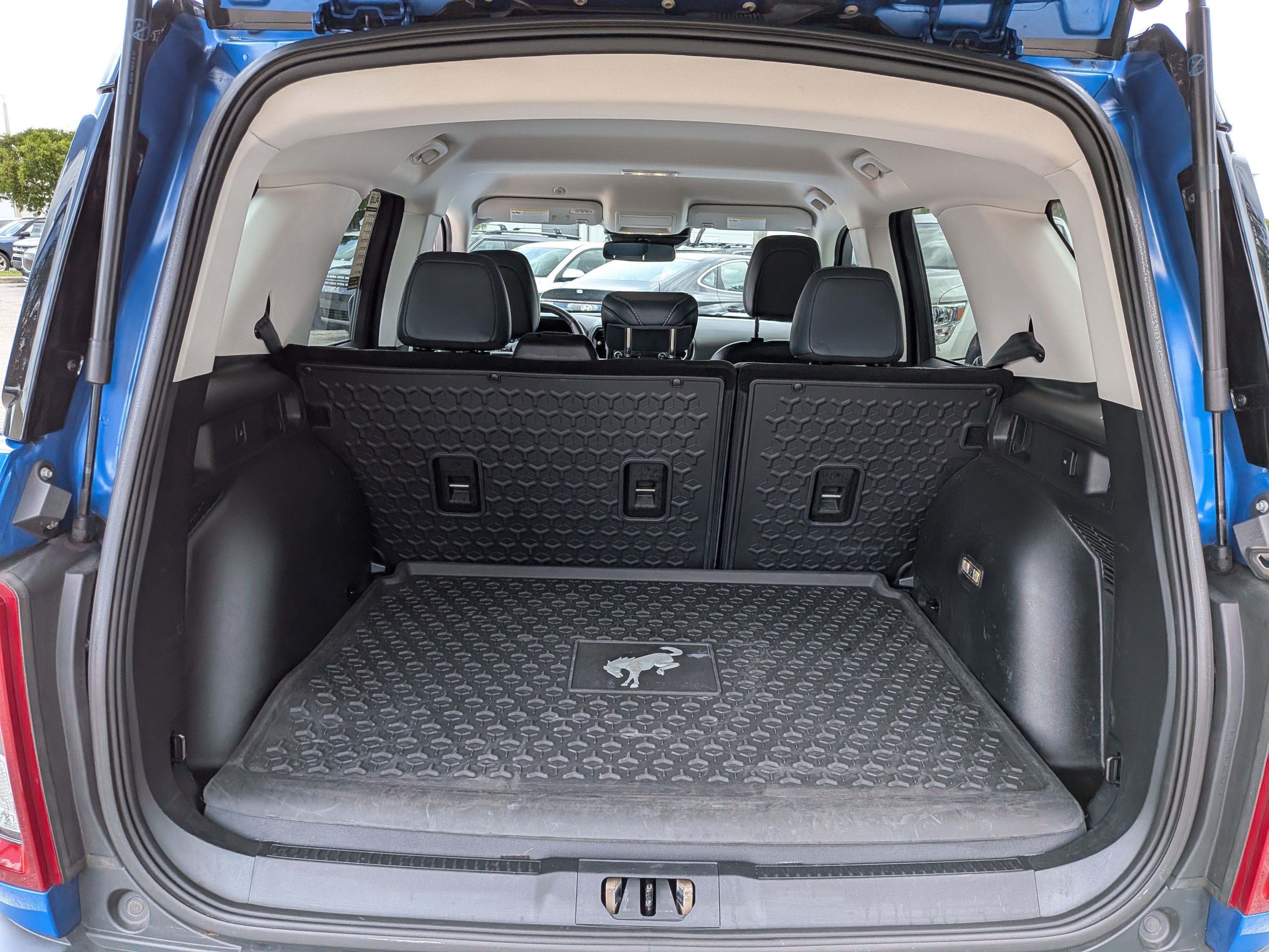 Used 2022 Velocity Blue Metallic Ford Outer Banks image 13