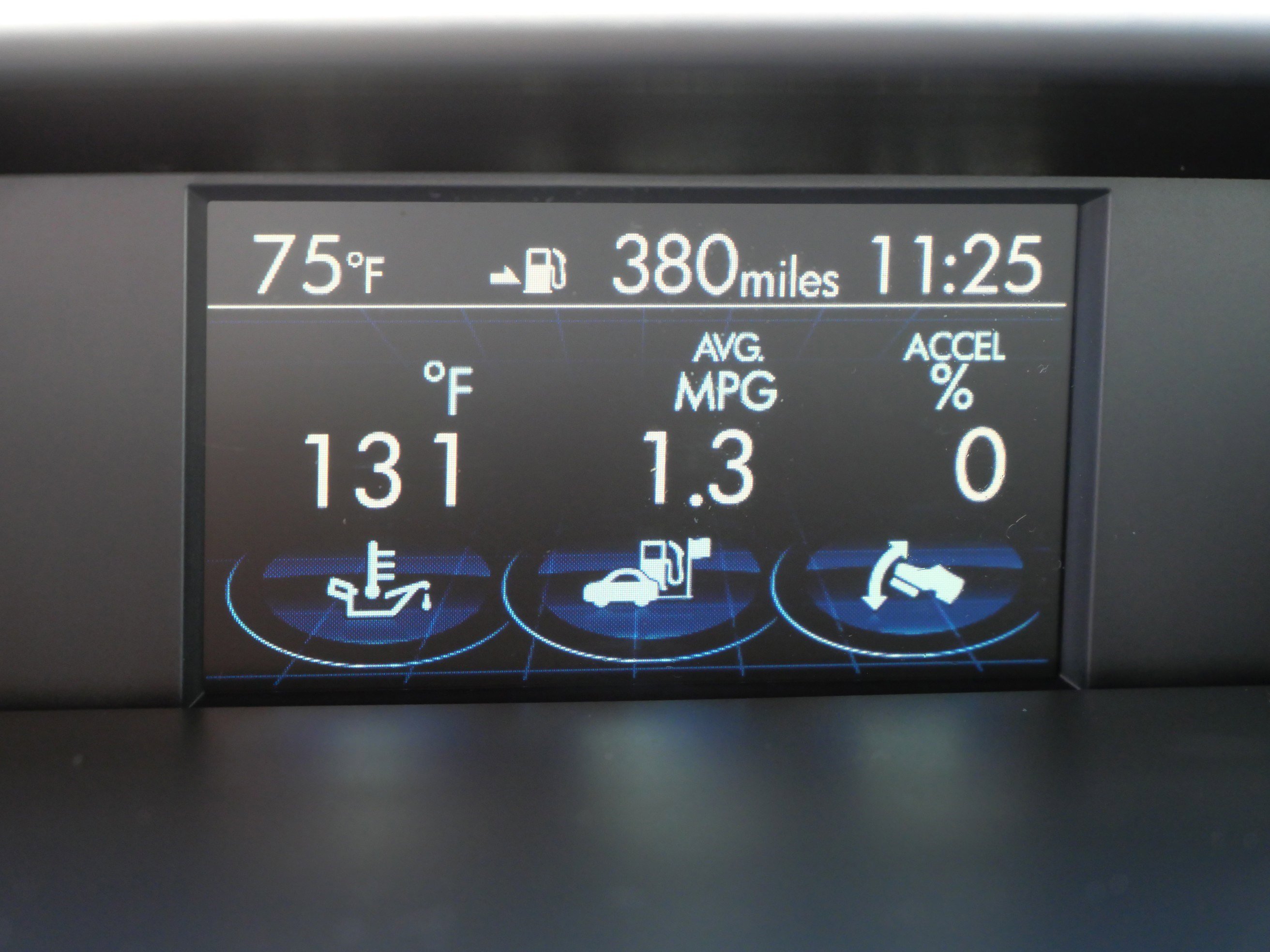 Used 2016 Crystal White Pearl Subaru 2.5i Premium image 32