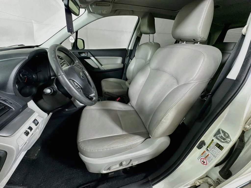 Used 2015 White Subaru 2.5i Touring image 25