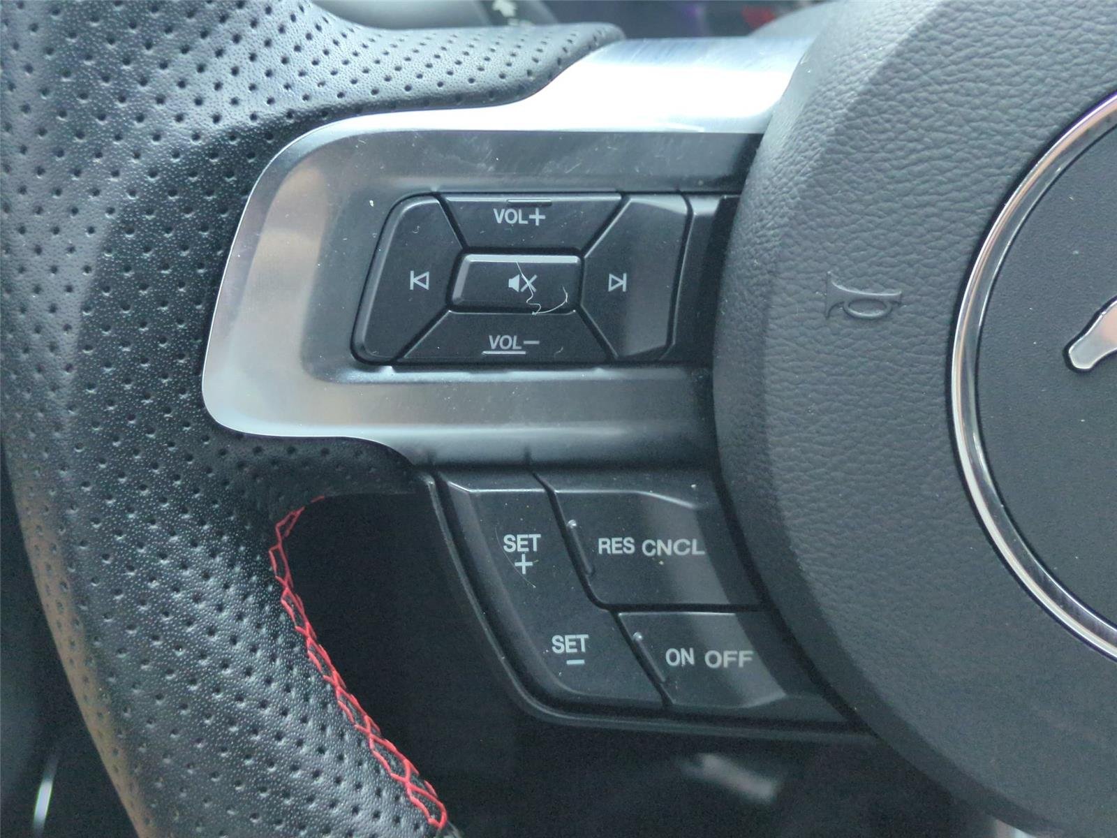 Used 2018 Royal Crimson Metallic Tinted Clearcoat FORD GT image 20