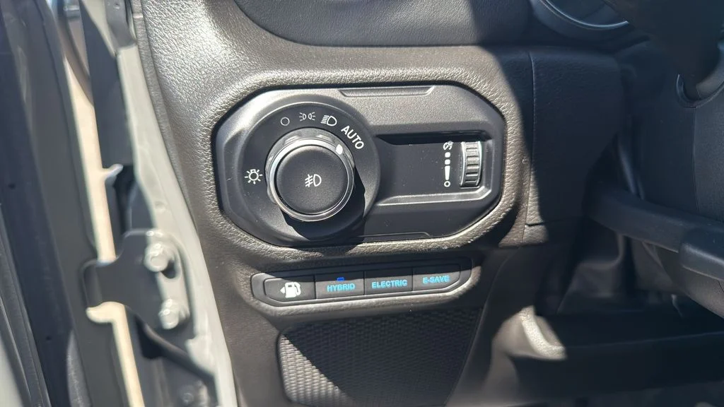 Used 2023 Gray Jeep Sahara 4xe image 20