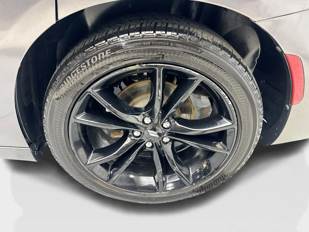 Used 2018 Gray Dodge SXT image 83
