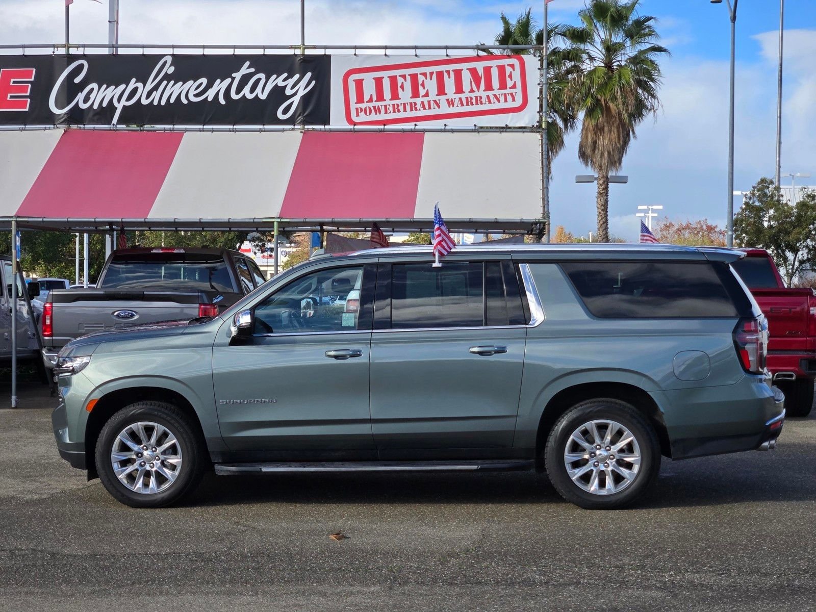 2024 Chevrolet Suburban Premier - Photo 19