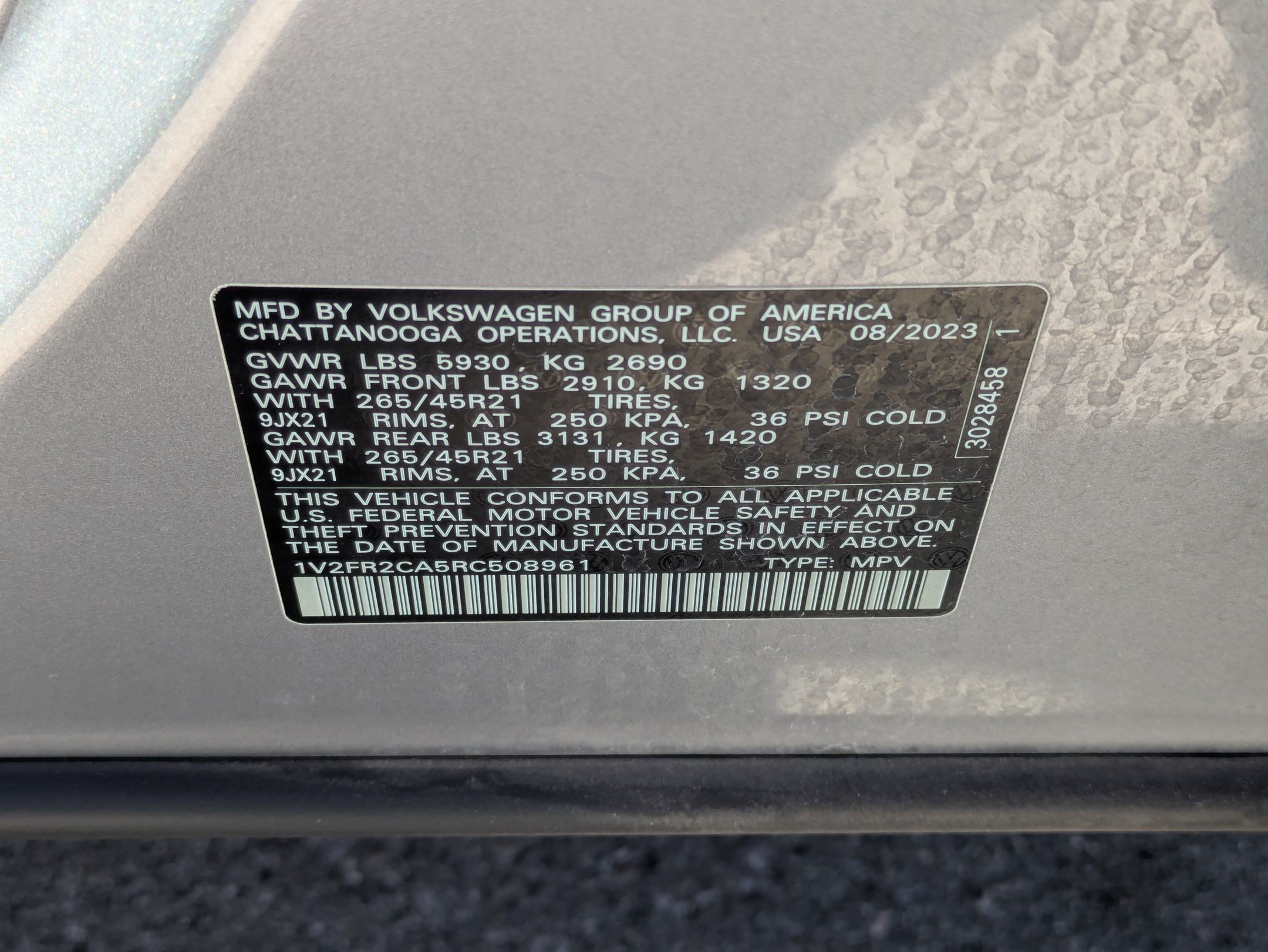 Used 2024 Silver Mist Metallic Volkswagen 2.0T SEL Premium R-Line image 36