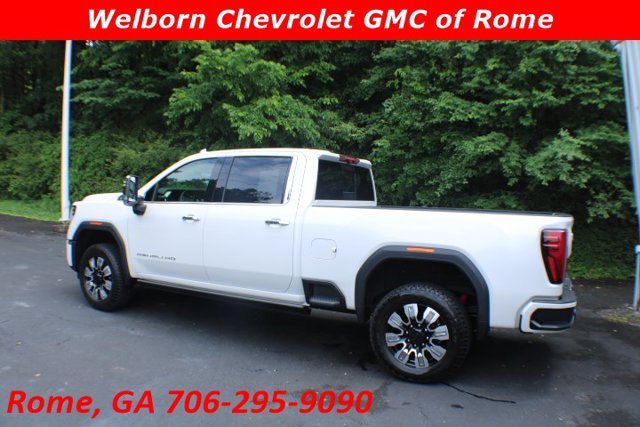 Used 2025 White Frost Tricoat GMC Denali image 1