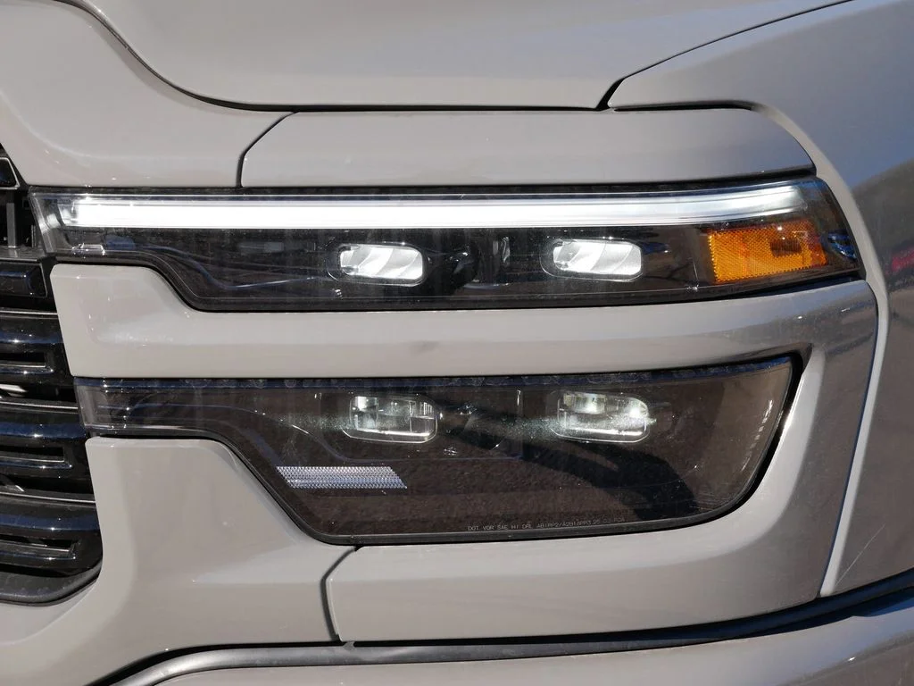 New 2026 Ceramic Gray Clear-Coat Exterior Paint Ram Laramie image 21