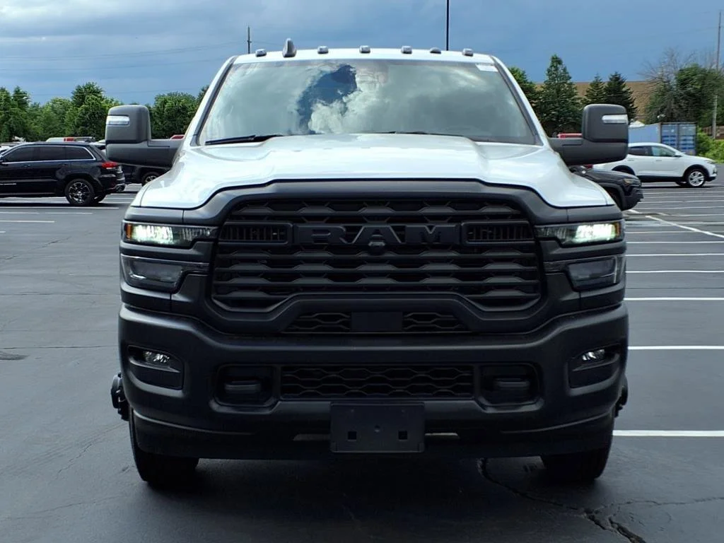2025 RAM 3500 Chassis Tradesman - Photo 21