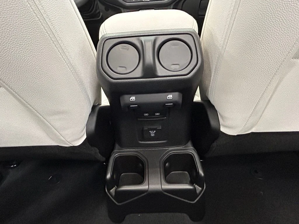 Used 2024 Blue Jeep Sahara image 29