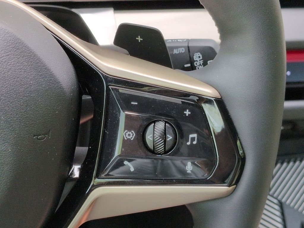 2025 BMW X3 30 - Photo 26