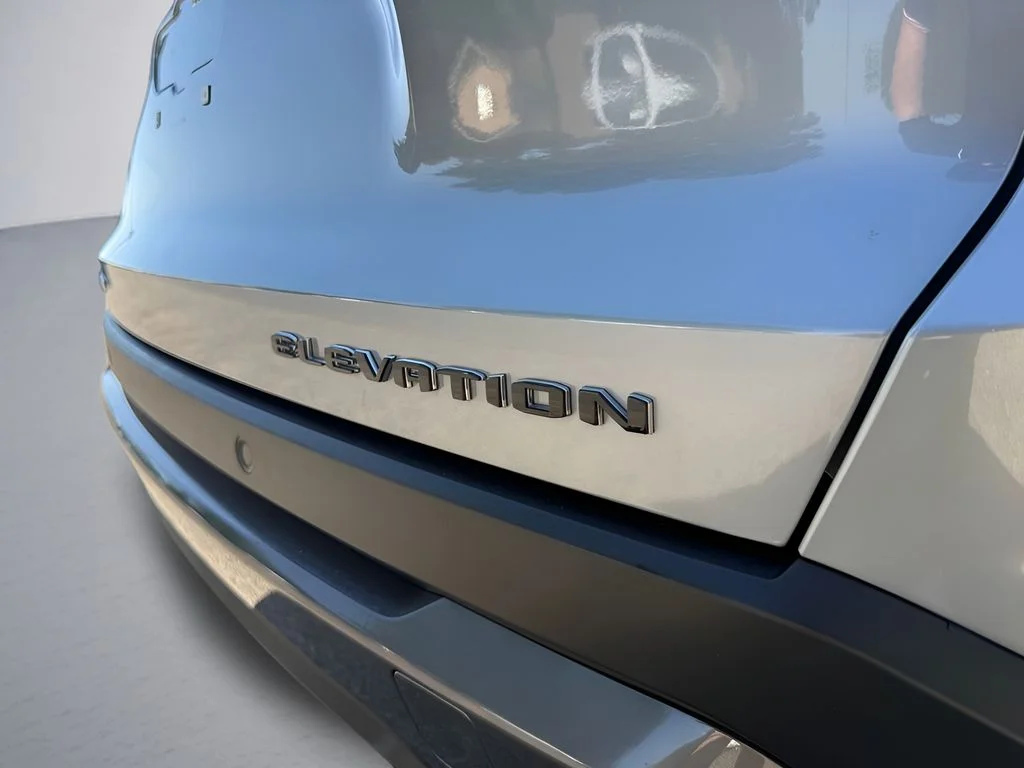 Used 2026 Silver GMC Elevation image 37