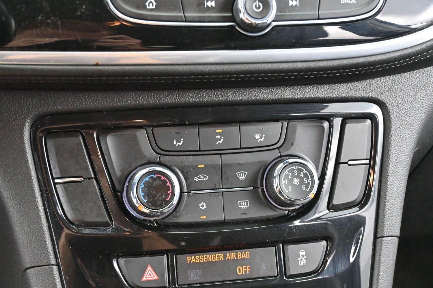 Used 2021 Summit White Buick Preferred image 21