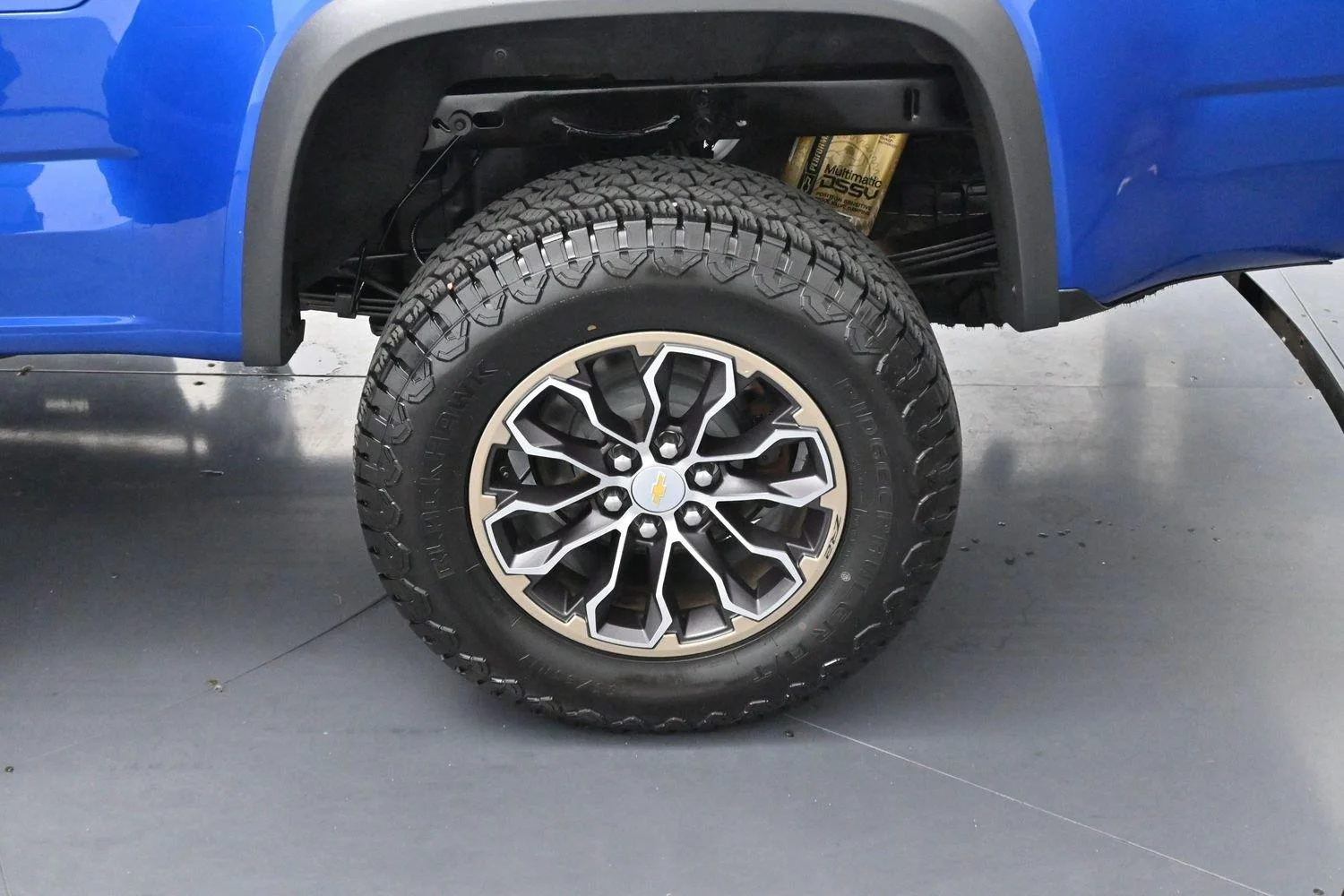 Used 2020 KINETIC BLUE METALLIC Chevrolet 4WD ZR2 image 33