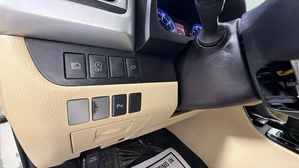 Used 2019 White Toyota Limited image 25