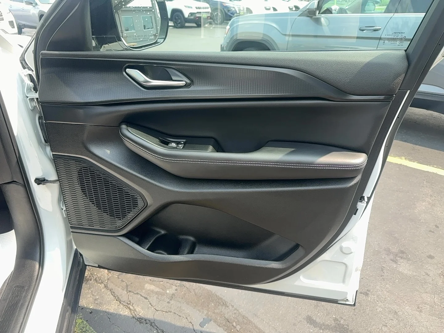 Used 2024 Bright White Clearcoat Jeep Altitude X image 28