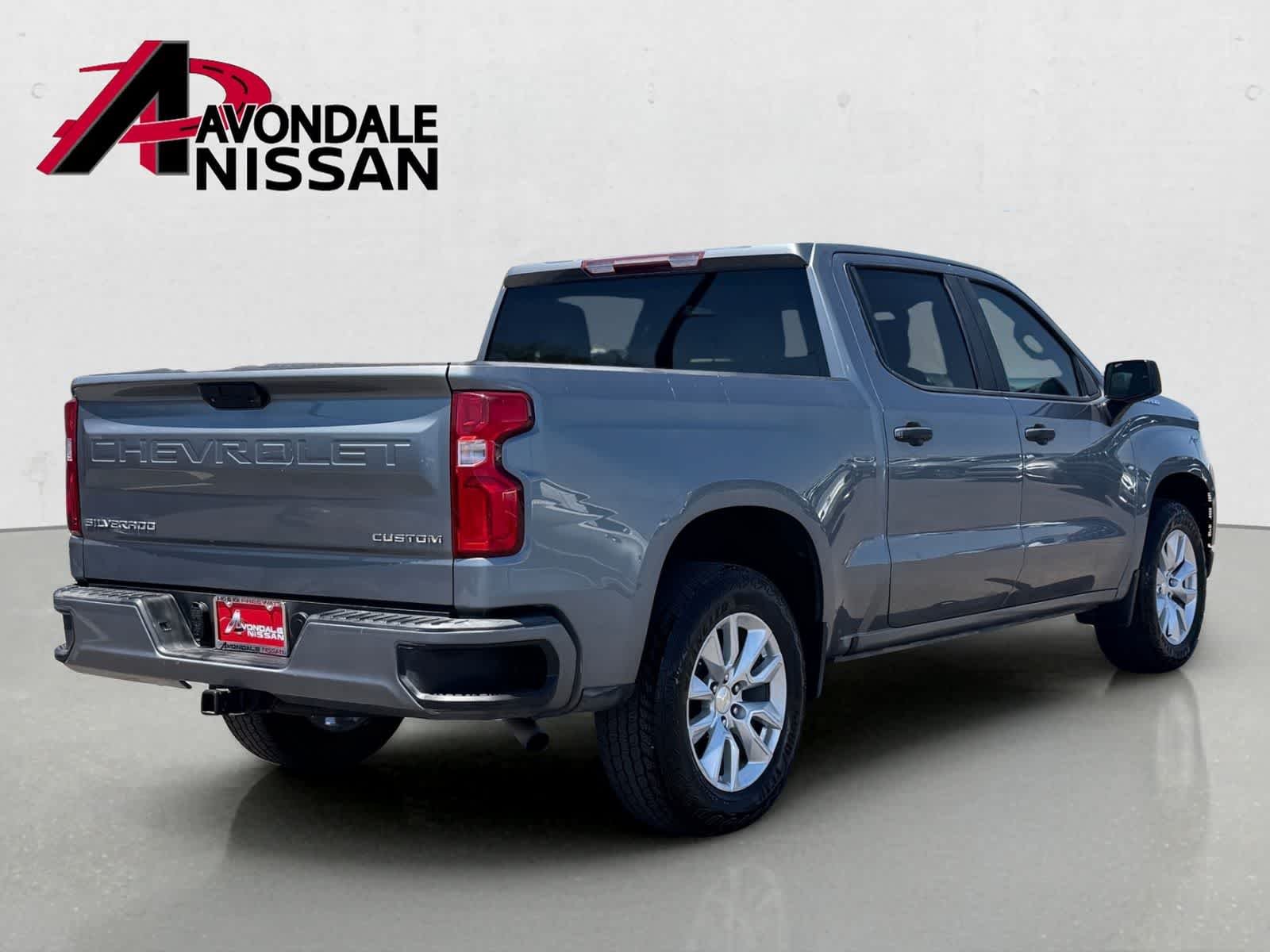 Used 2020 Satin Steel Metallic Chevrolet Custom image 6