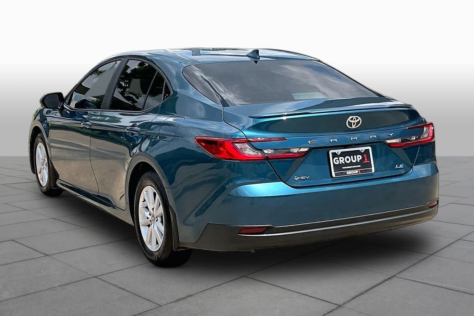 Used 2026 Ocean Gem Toyota LE image 12