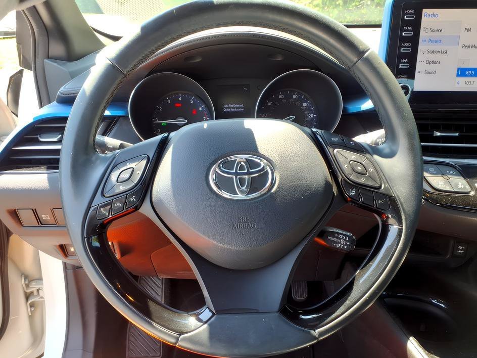 Used 2019 Blizzard Pearl Toyota XLE image 27